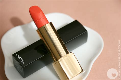 excentrique chanel|CHANEL Rouge Allure .